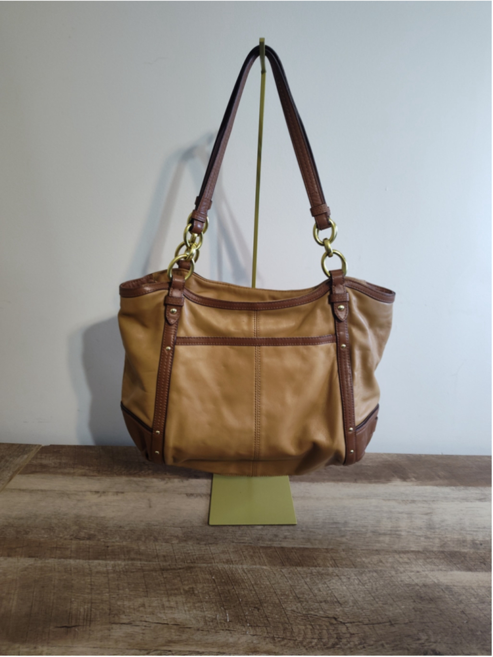 Women's Coach Shoulder Bag Tan and Brown Leather